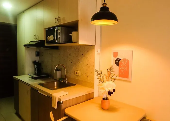 Casa - Downtown Hideaway In Horizons 101 Appartement Cebu